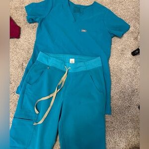 Figs Scrub Set (top and jogger pants)